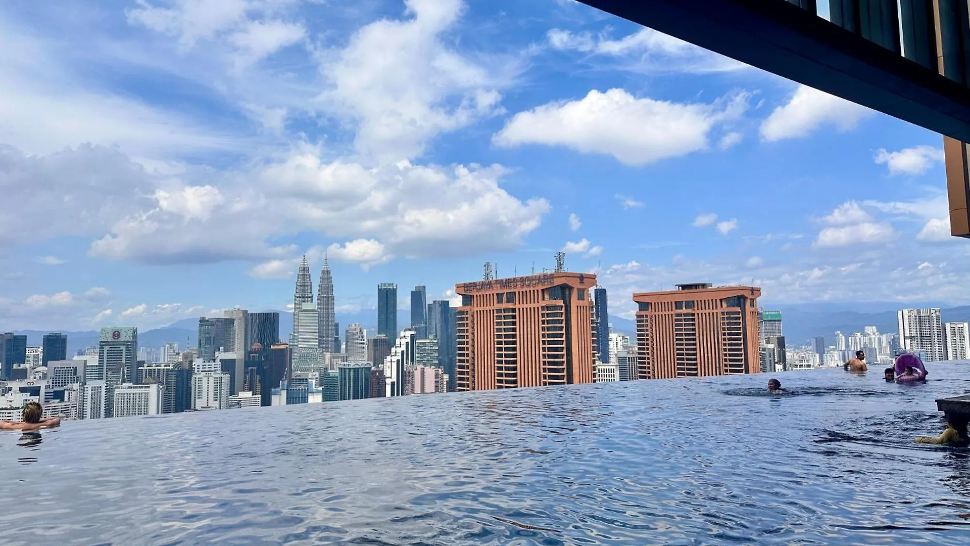 Apartment Smart Service Lucentia Residence Bbcc Lalaport Kuala Lumpur